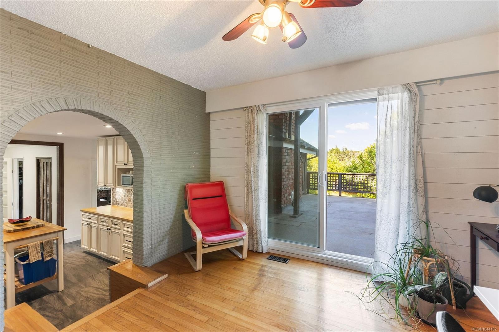 4054 Grange Rd, Saanich, BC