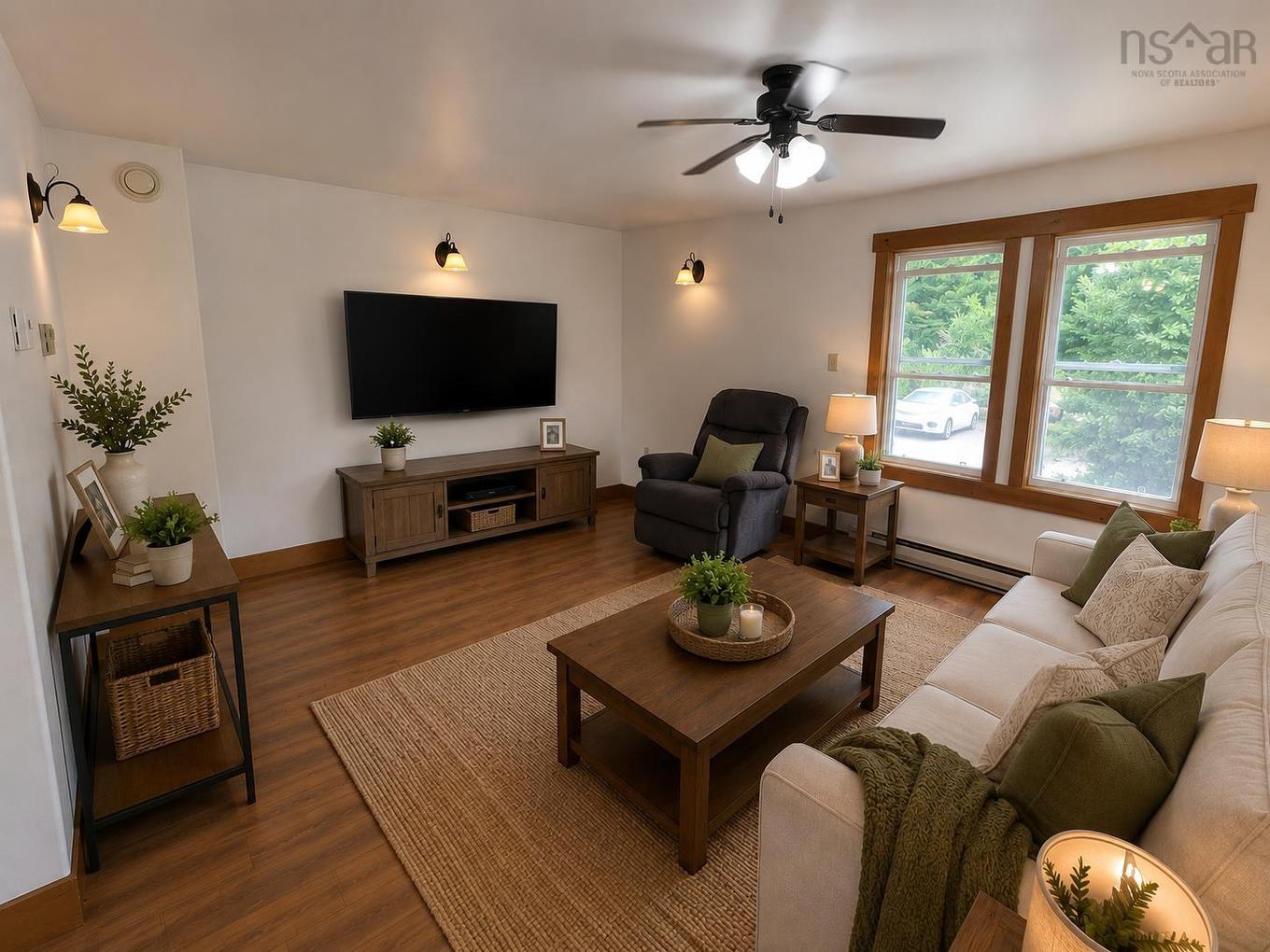 63 Old Post Road, East Chester, NS - Indoor Photo Showing Living Room