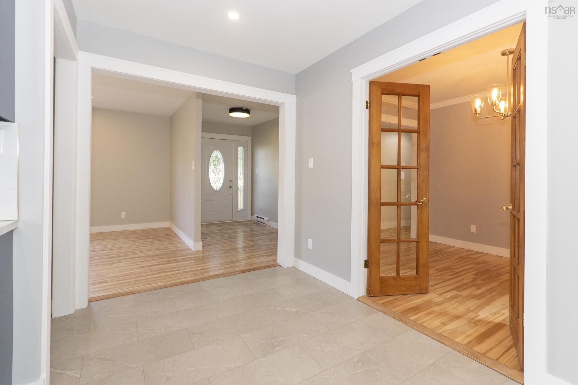 39 Rogers Avenue, Amherst, NS - Indoor Photo Showing Other Room