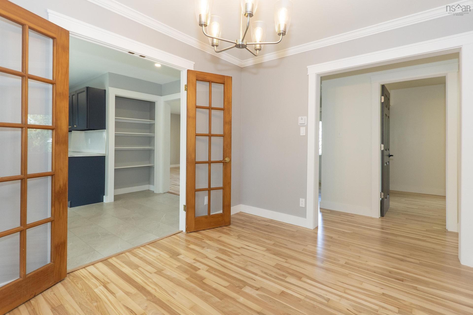 39 Rogers Avenue, Amherst, NS - Indoor Photo Showing Other Room