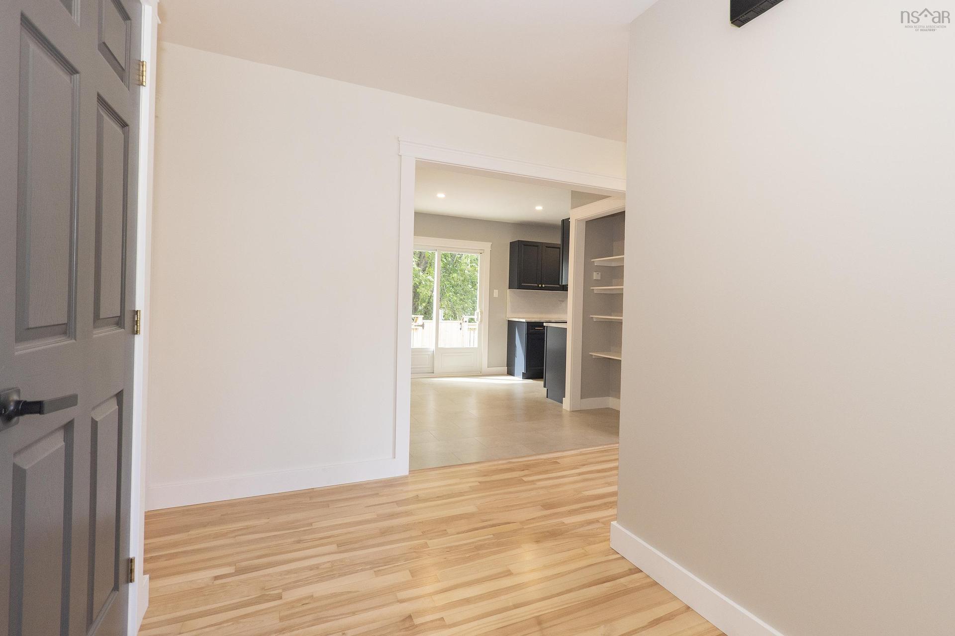39 Rogers Avenue, Amherst, NS - Indoor Photo Showing Other Room