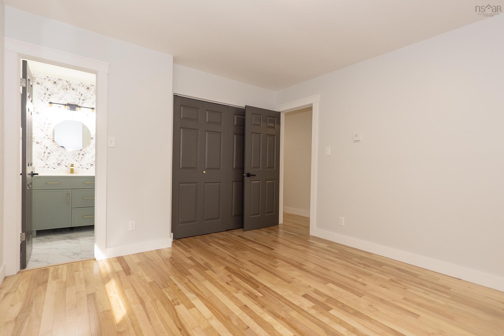 39 Rogers Avenue, Amherst, NS - Indoor Photo Showing Other Room