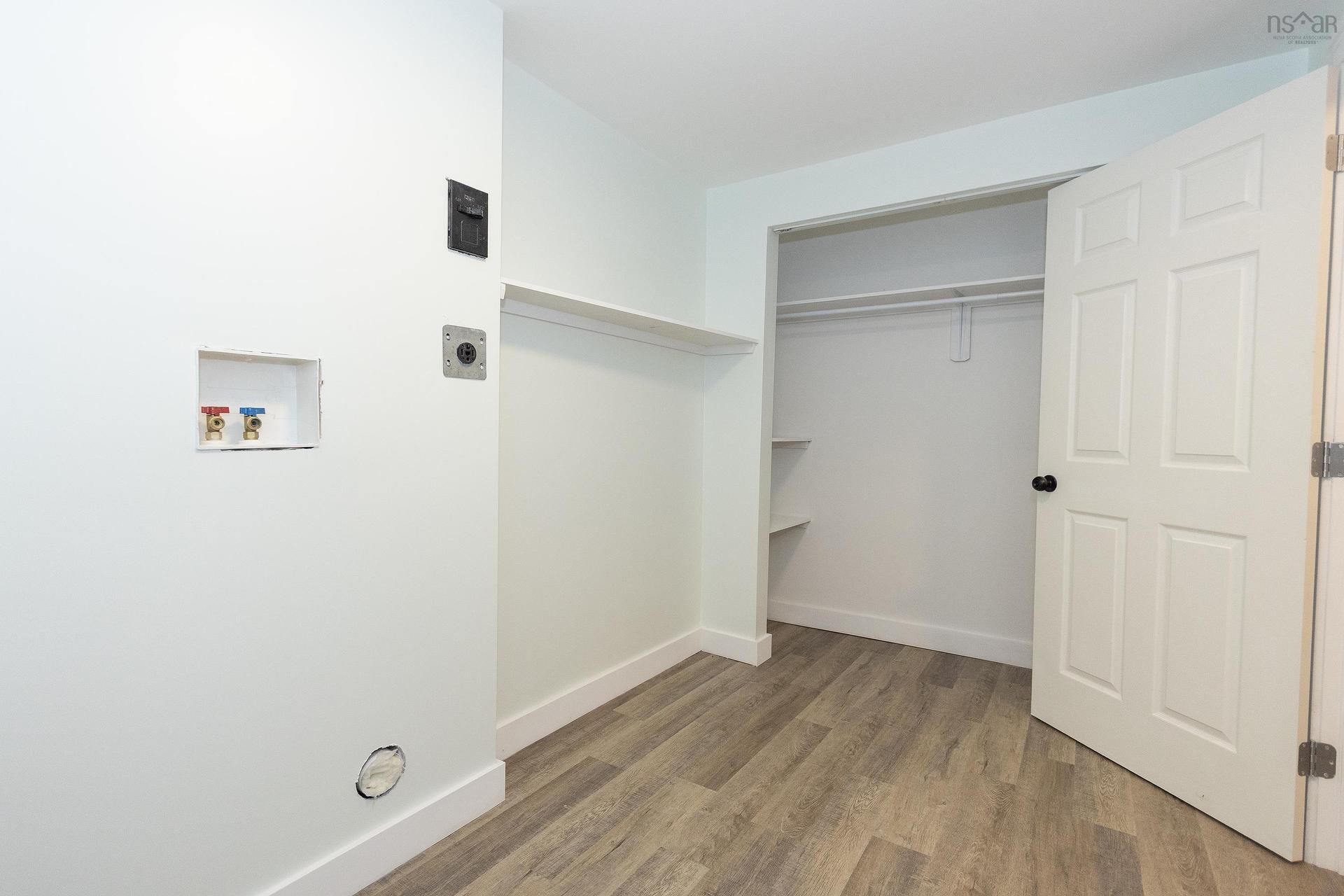 39 Rogers Avenue, Amherst, NS - Indoor Photo Showing Other Room