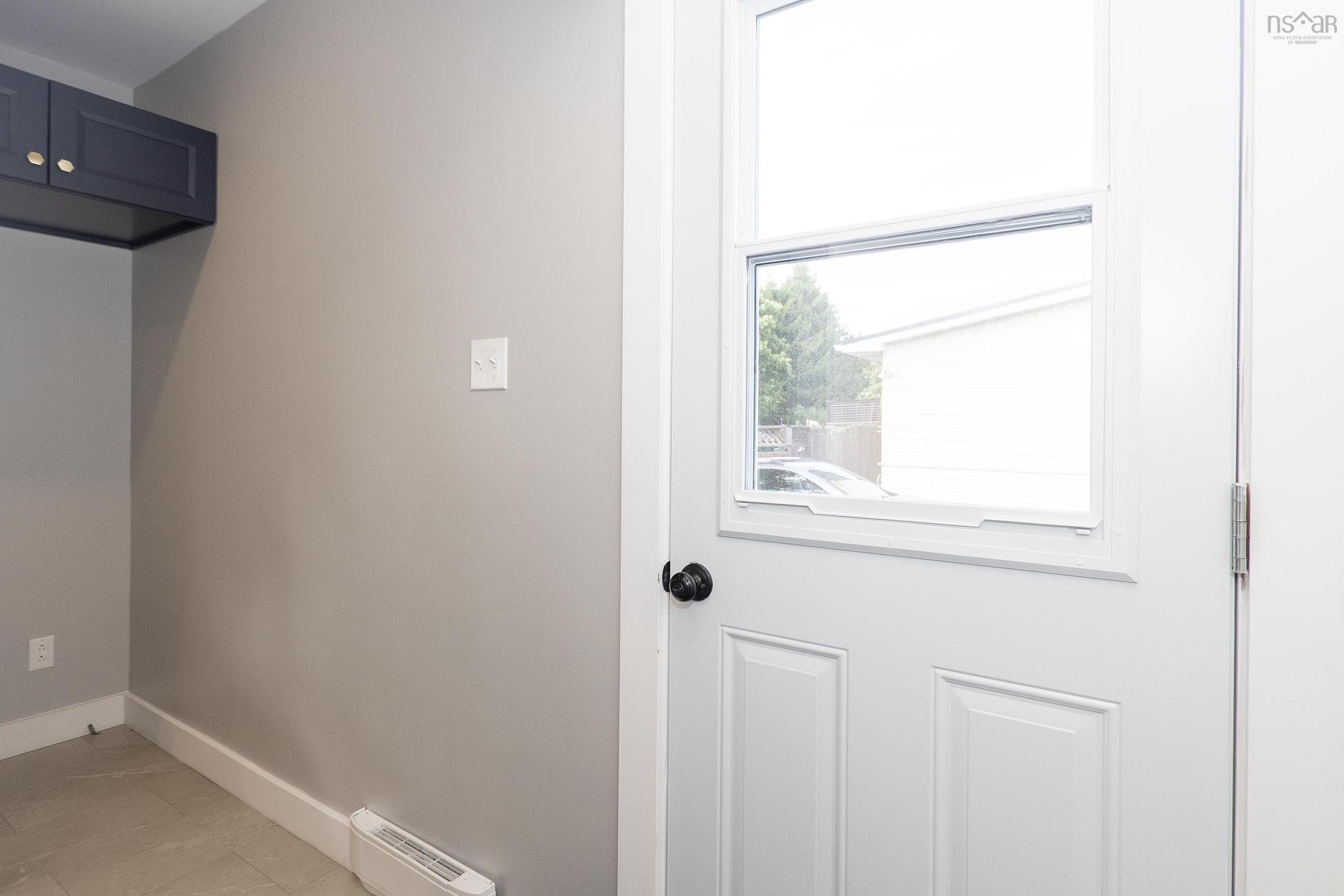 39 Rogers Avenue, Amherst, NS - Indoor Photo Showing Other Room