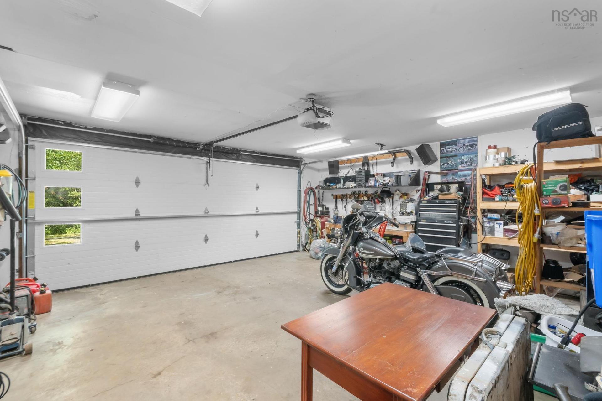 321 Ashland Road, Martock, NS - Indoor Photo Showing Garage