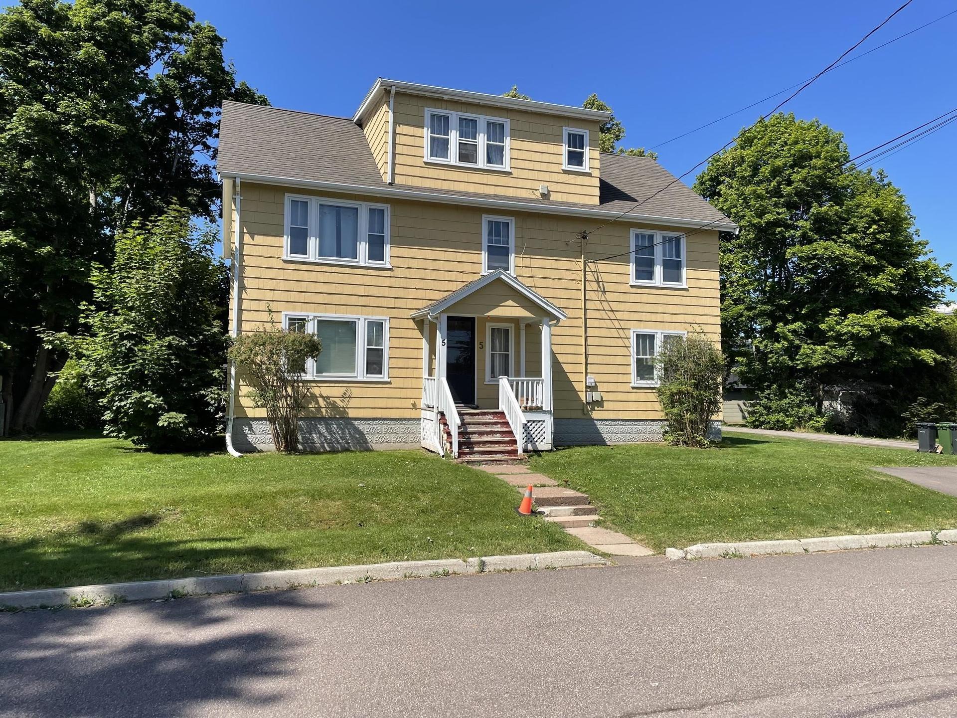 5 Windsor Street, Charlottetown, PE - Outdoor With Facade