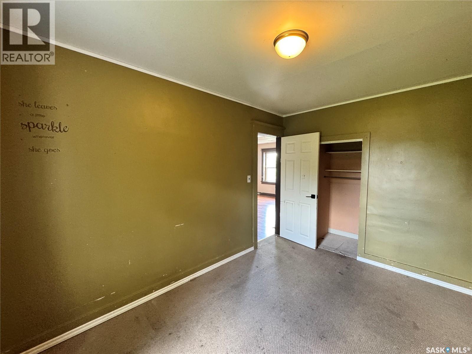 303 4Th Avenue W, Biggar, SK - Indoor Photo Showing Other Room