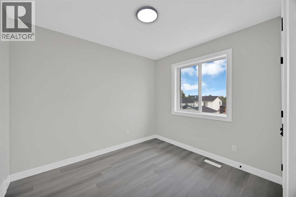 68 Laguna Close Ne, Calgary, AB