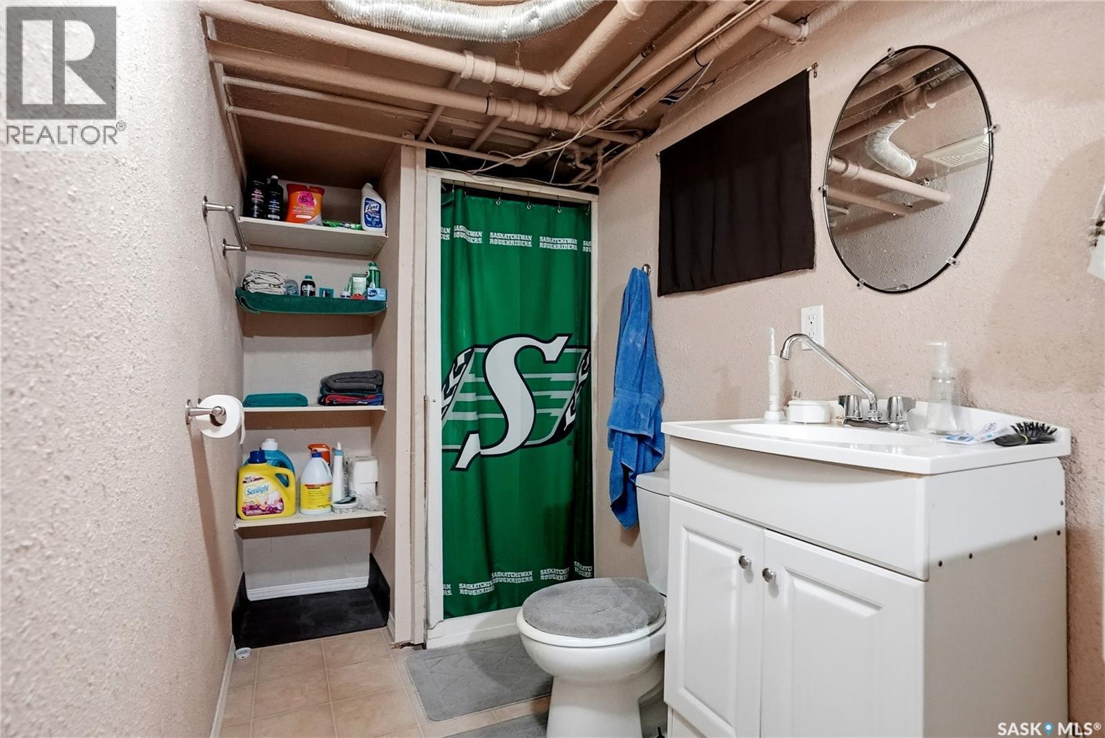 201 P Avenue N, Saskatoon, SK - Indoor Photo Showing Other Room