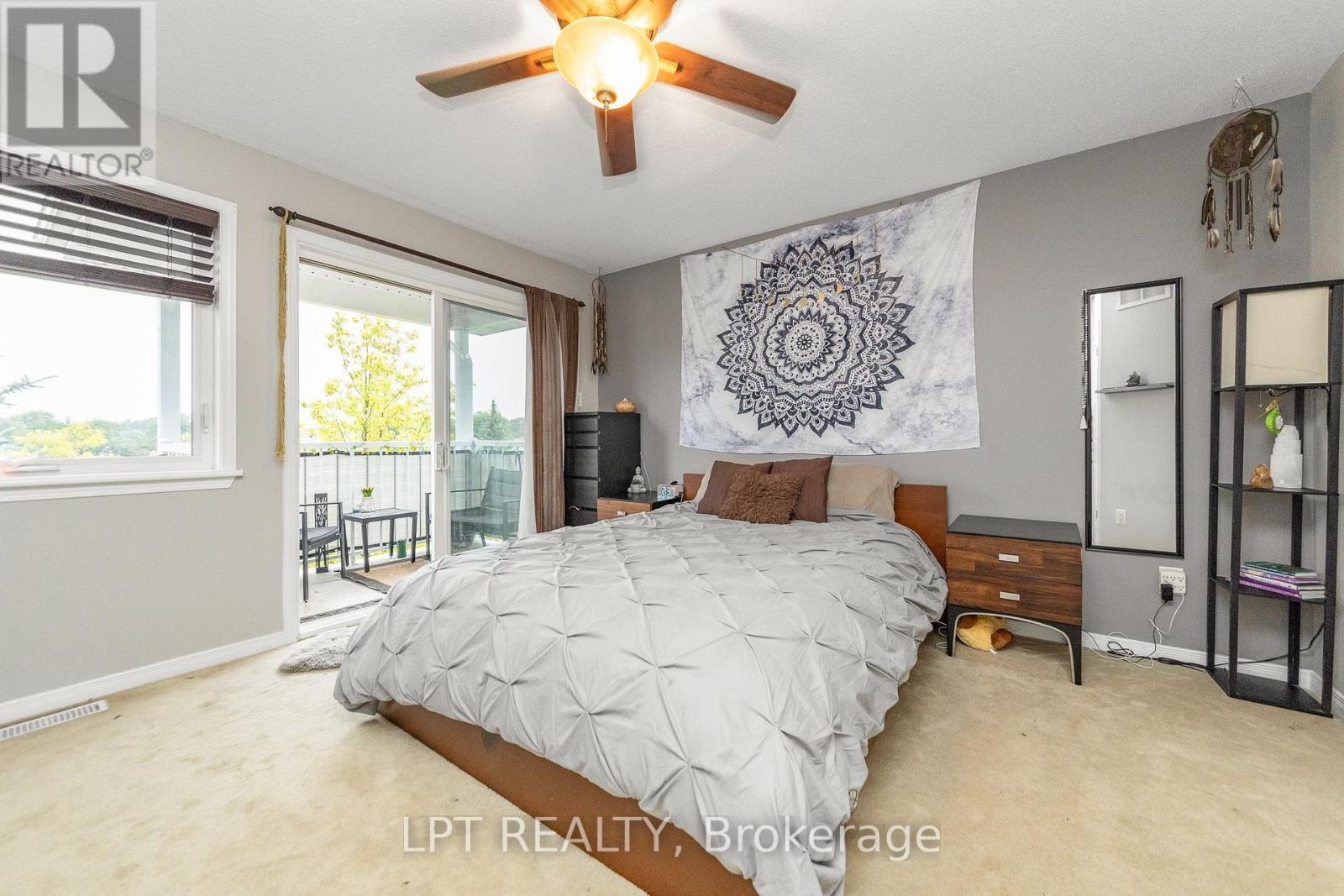 7 - 102 Windswept Private, Ottawa, ON - Indoor Photo Showing Bedroom