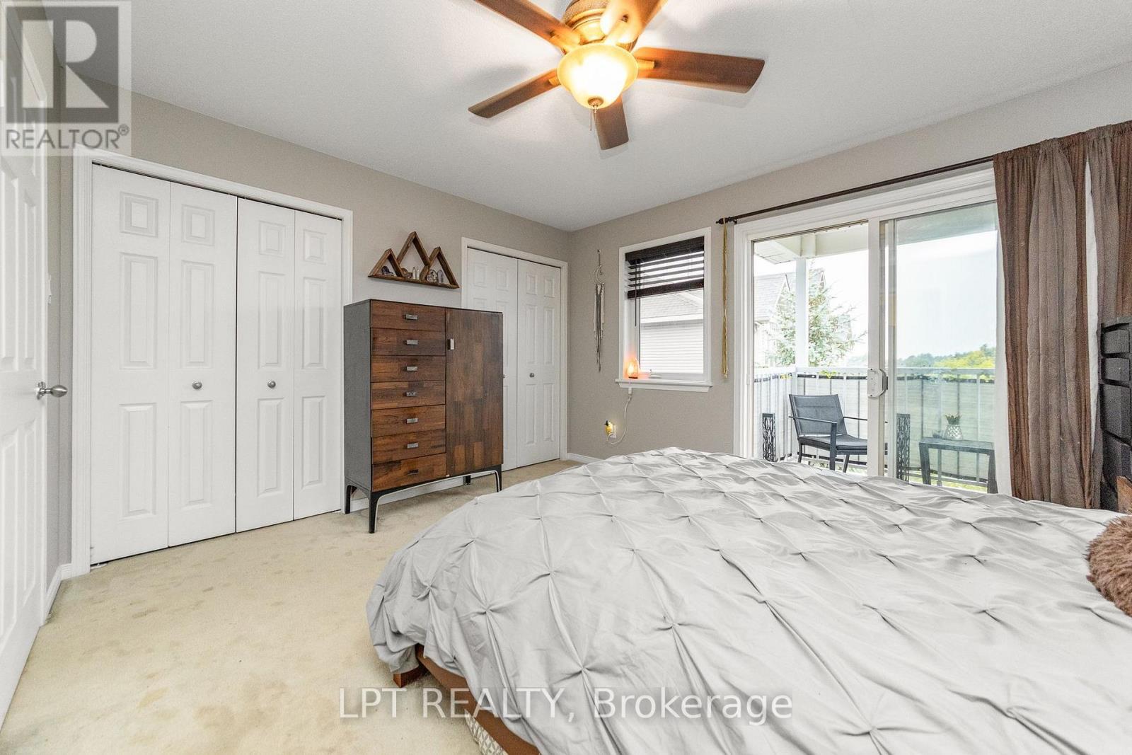 7 - 102 Windswept Private, Ottawa, ON - Indoor Photo Showing Bedroom