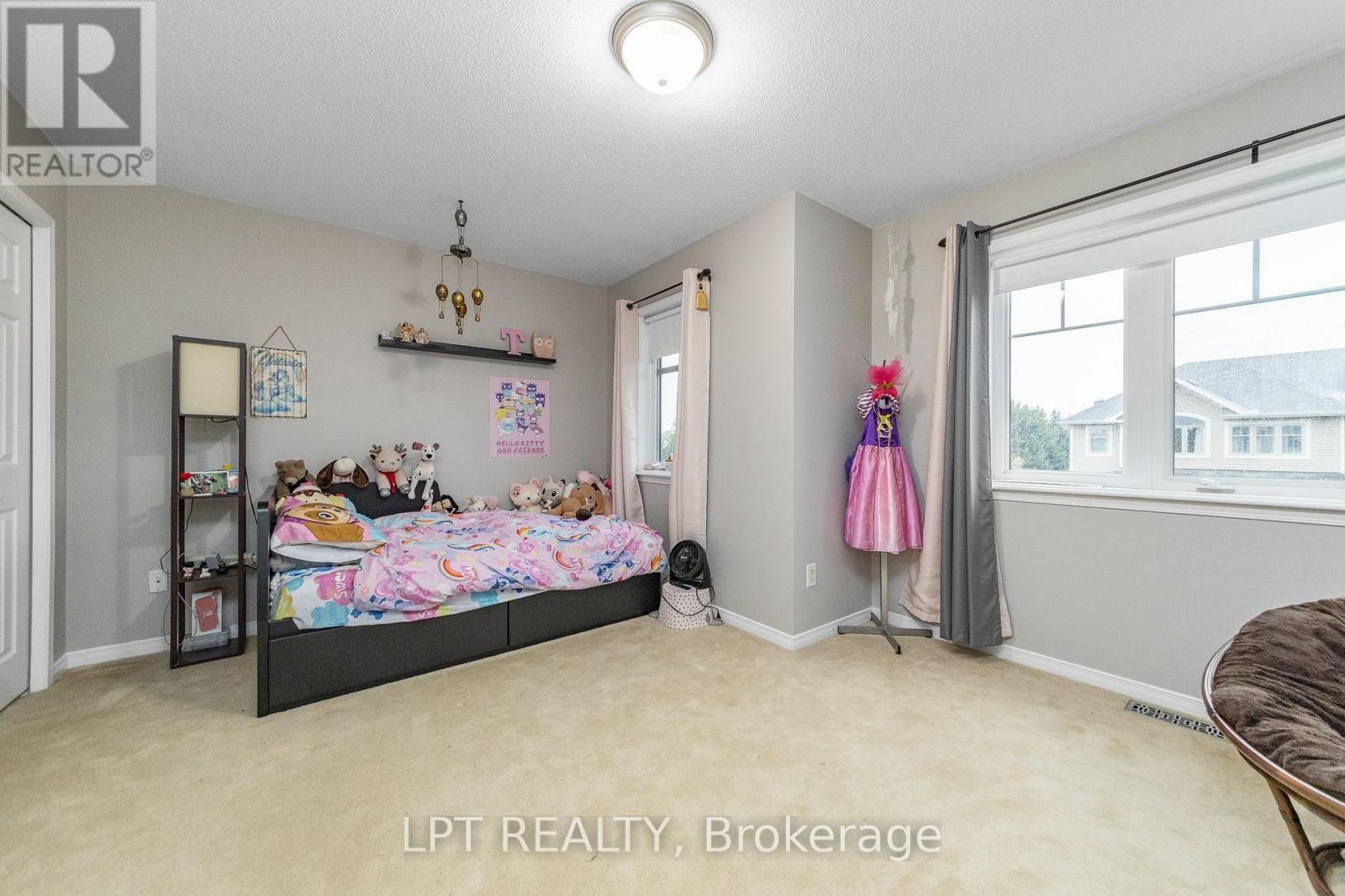 7 - 102 Windswept Private, Ottawa, ON - Indoor Photo Showing Bedroom