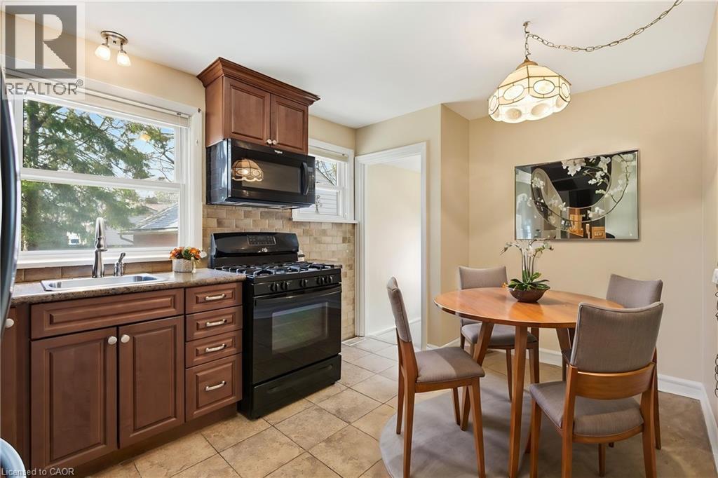 Staged Kitchen - 58 Lowrey Avenue S, Cambridge, ON - Indoor Photo Showing Other Room