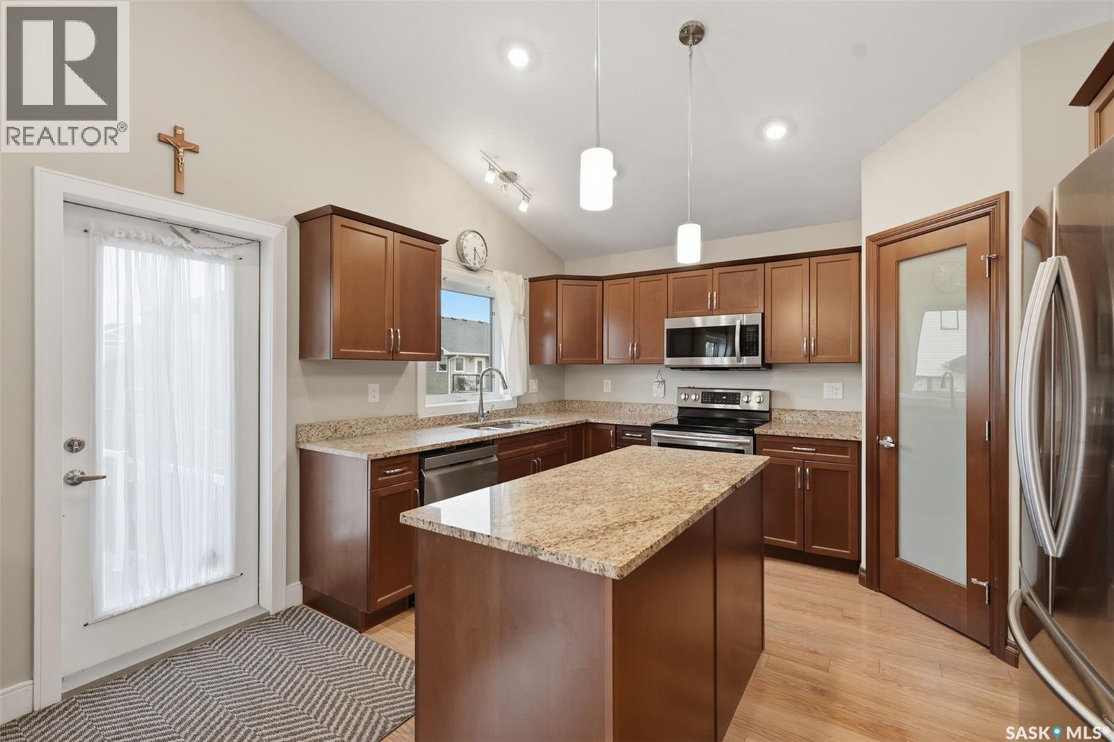 1135 Pringle Way, Saskatoon, SK
