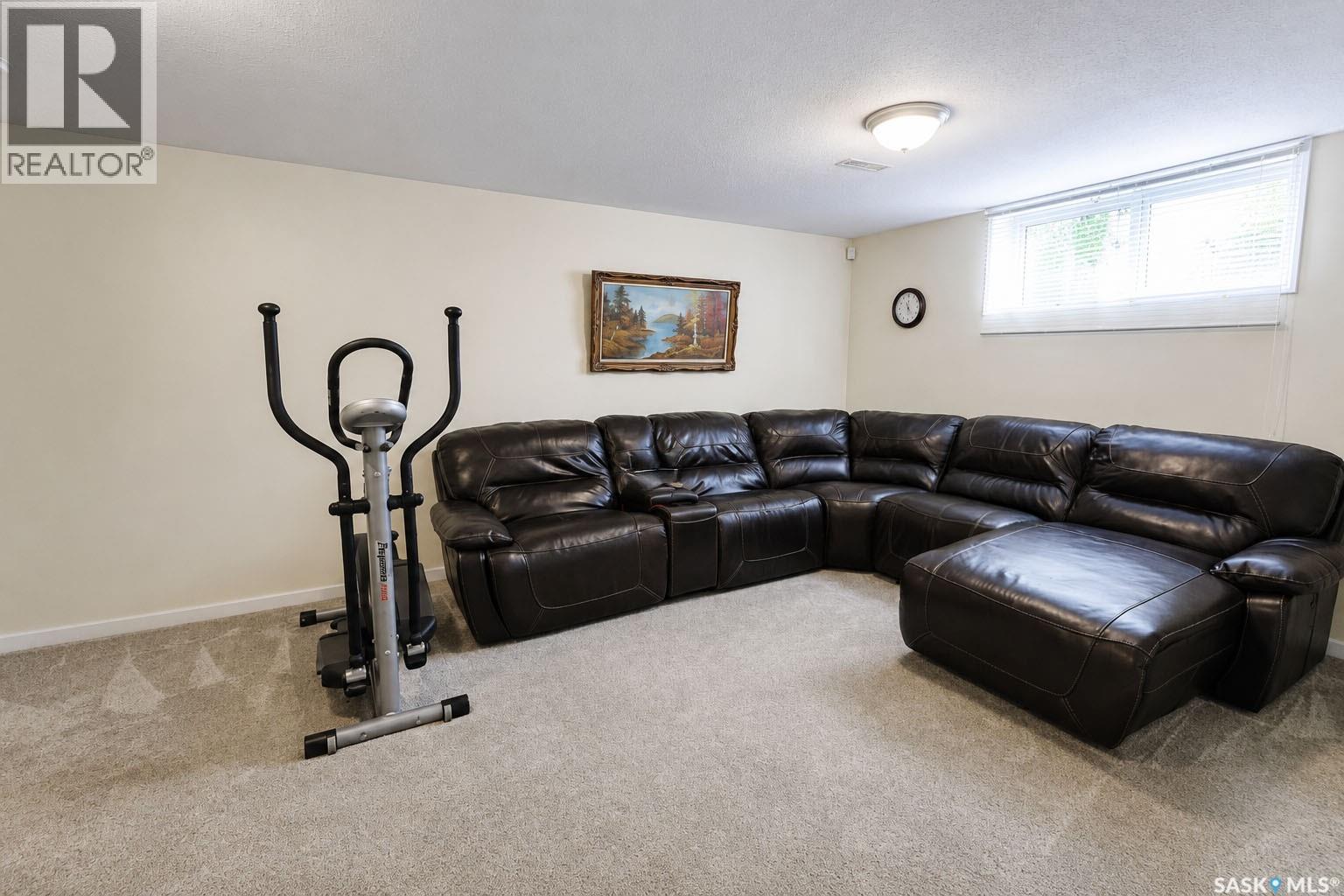 3 Meagher Place, Prince Albert, SK - Indoor Photo Showing Living Room