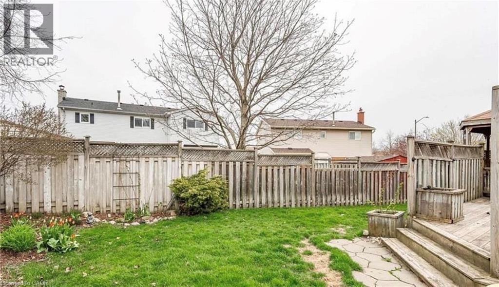 5 Havenwood Court, Kitchener, ON - Outdoor