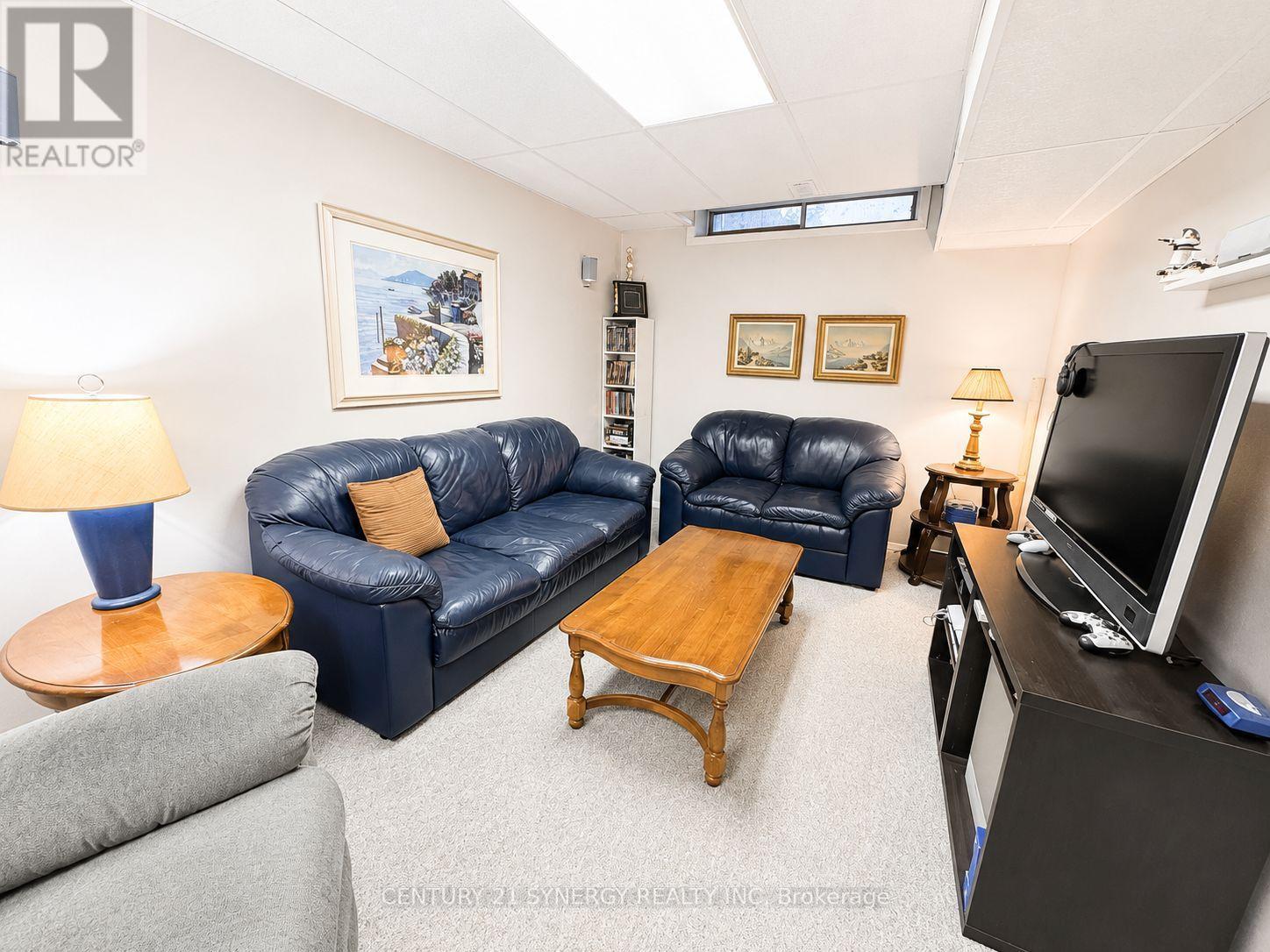 Family Room - Lower Level - 757 Clearcrest Crescent, Ottawa, ON - Indoor Photo Showing Living Room