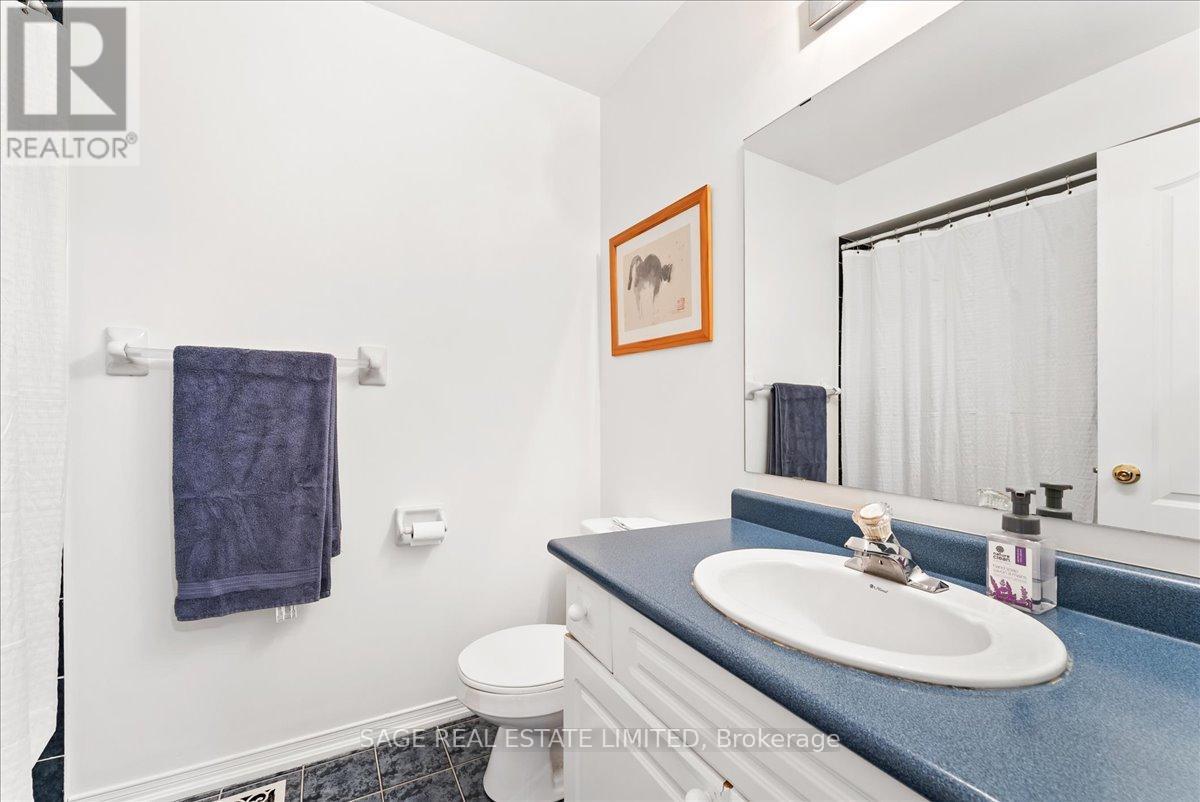 34 Mcsweeney Crescent, Ajax, ON - Indoor Photo Showing Bathroom