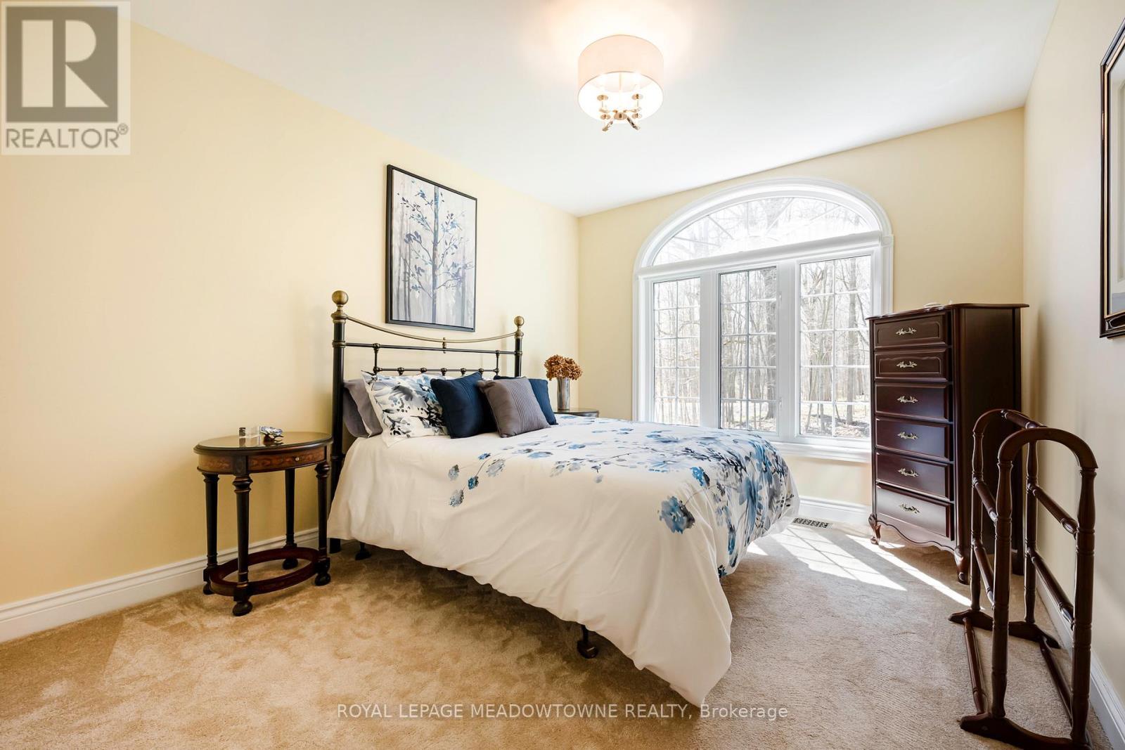 834603 4Th Line Ehs, Mono, ON - Indoor Photo Showing Bedroom