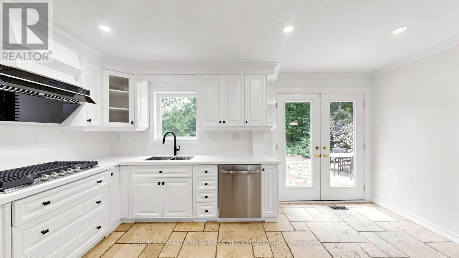 Main/Upper - 15 Sonata Crescent, Toronto, ON - Indoor Photo Showing Kitchen With Double Sink