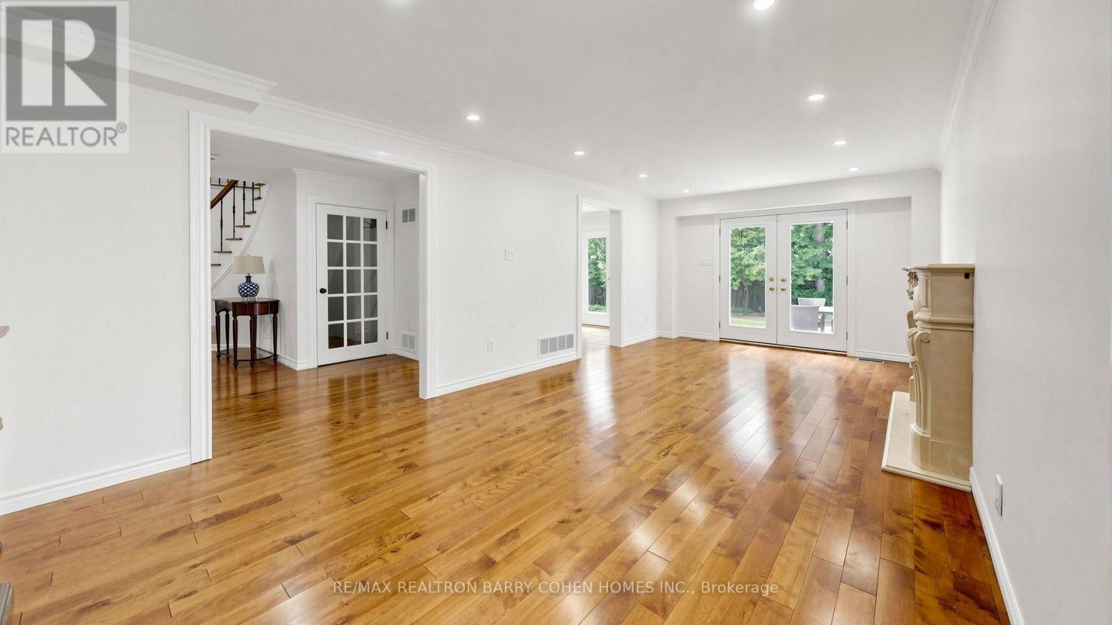 Main/Upper - 15 Sonata Crescent, Toronto, ON - Indoor Photo Showing Other Room