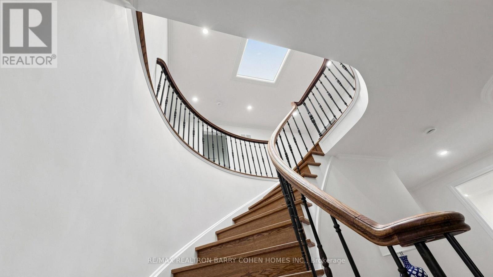 Main/Upper - 15 Sonata Crescent, Toronto, ON - Indoor Photo Showing Other Room