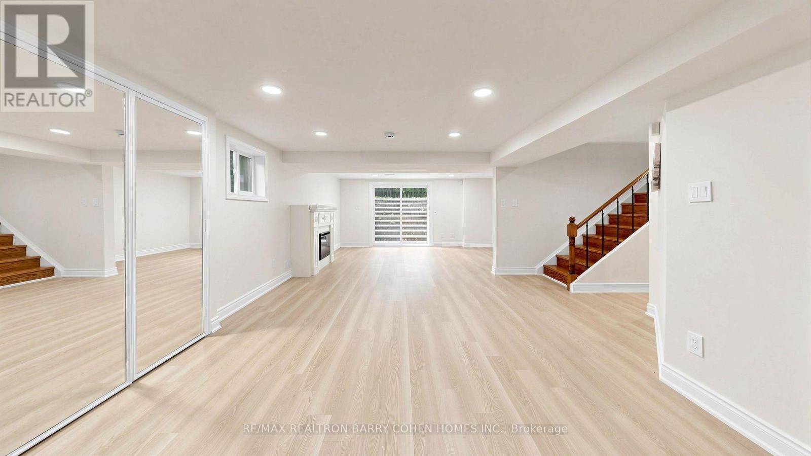 Main/Upper - 15 Sonata Crescent, Toronto, ON - Indoor Photo Showing Other Room
