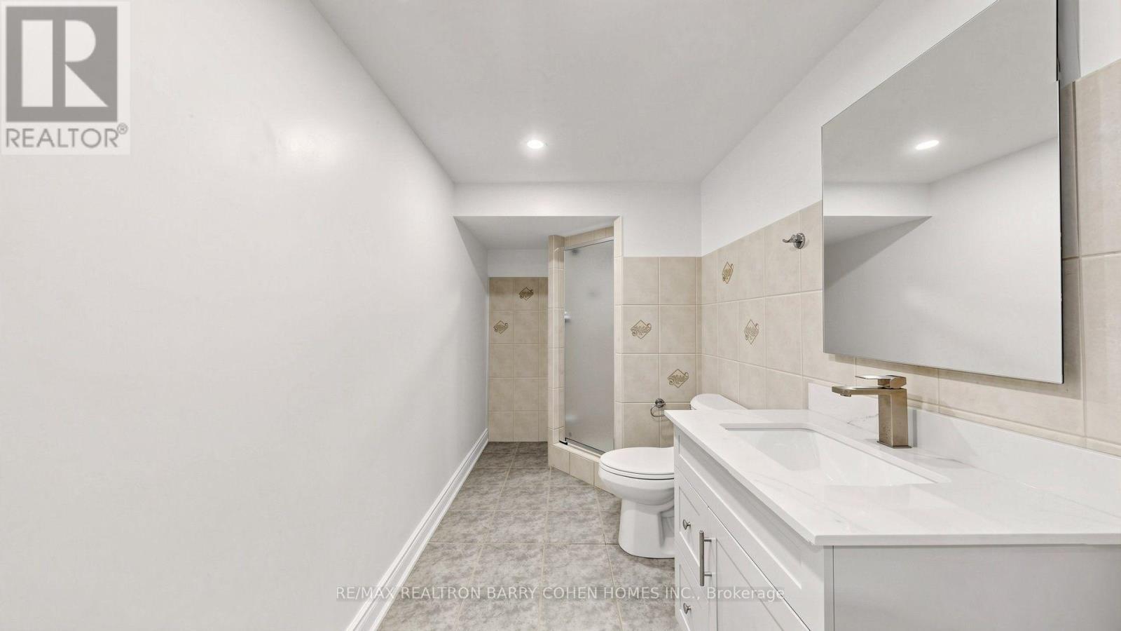Main/Upper - 15 Sonata Crescent, Toronto, ON - Indoor Photo Showing Bathroom