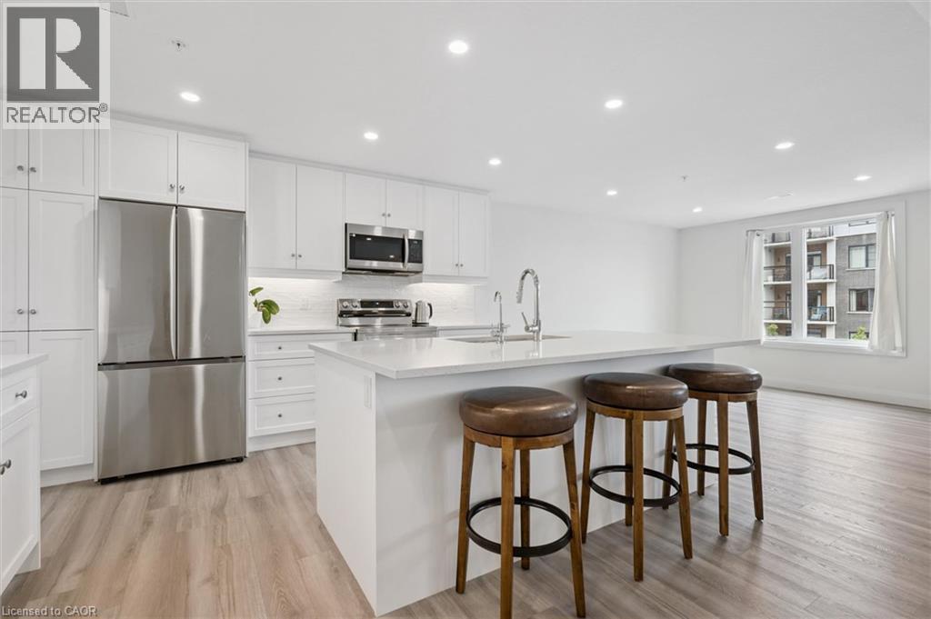 99B Farley Road Unit# 203, Fergus, ON - Indoor Photo Showing Kitchen With Upgraded Kitchen