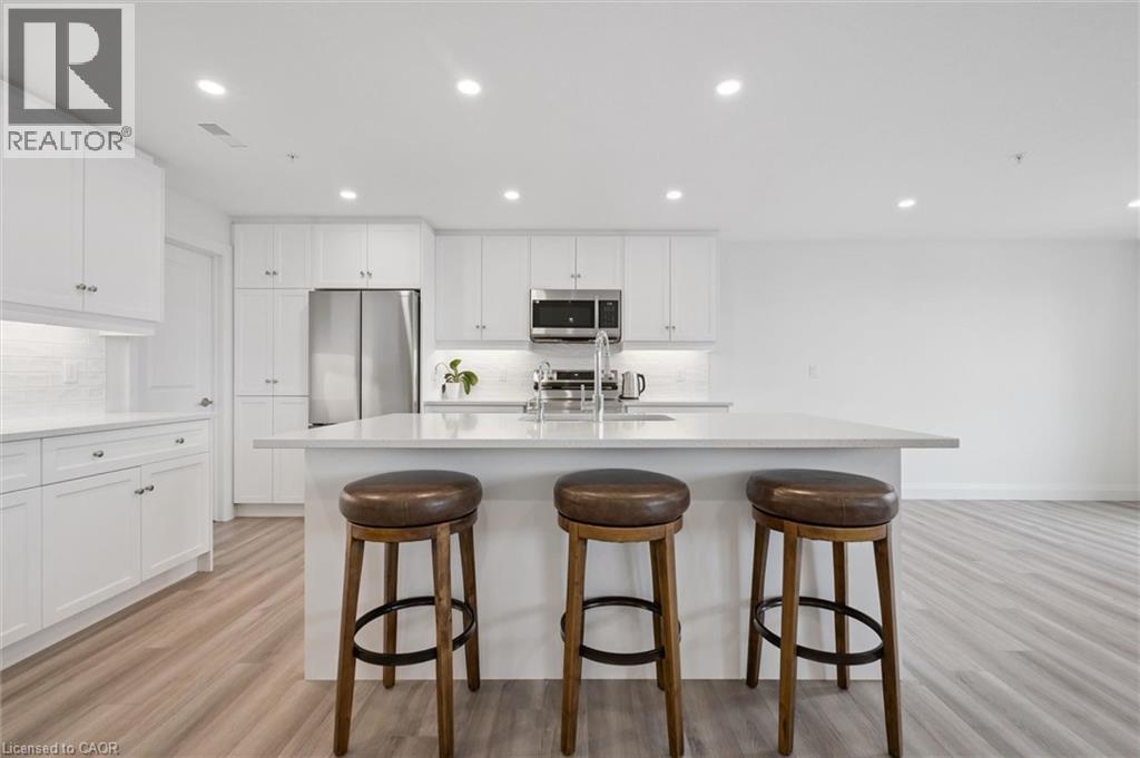 99B Farley Road Unit# 203, Fergus, ON - Indoor Photo Showing Kitchen With Upgraded Kitchen