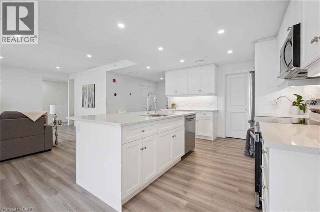 99B Farley Road Unit# 203, Fergus, ON - Indoor Photo Showing Kitchen
