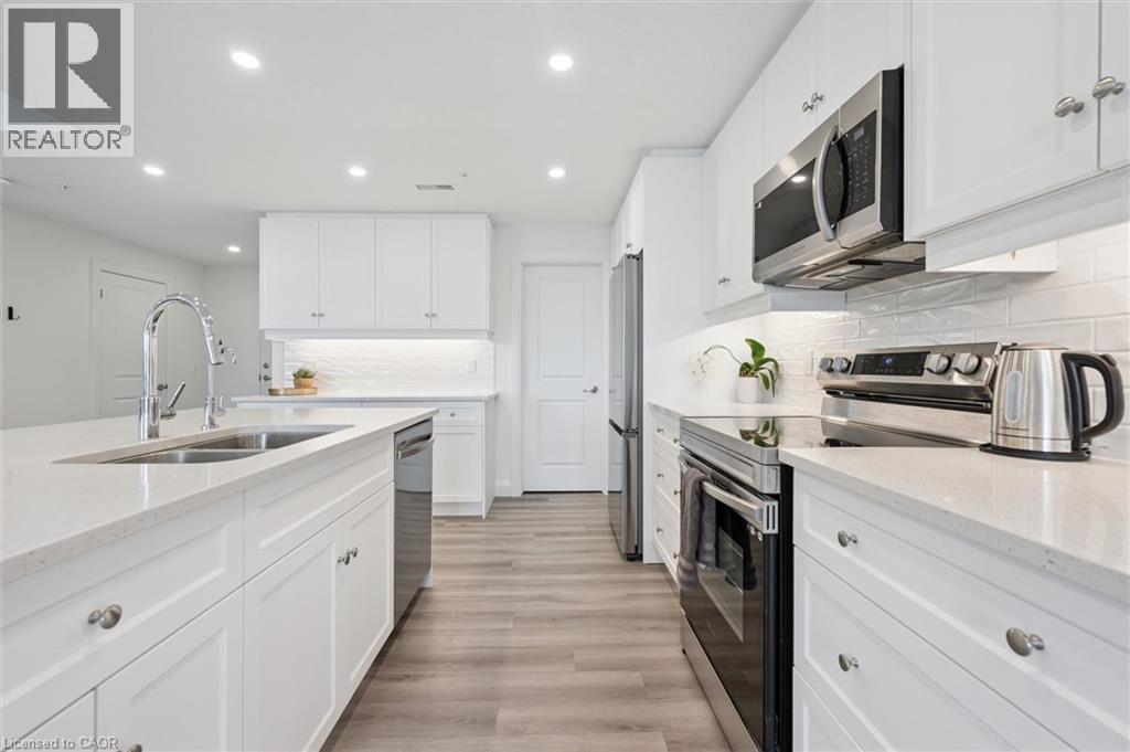 99B Farley Road Unit# 203, Fergus, ON - Indoor Photo Showing Kitchen With Double Sink With Upgraded Kitchen