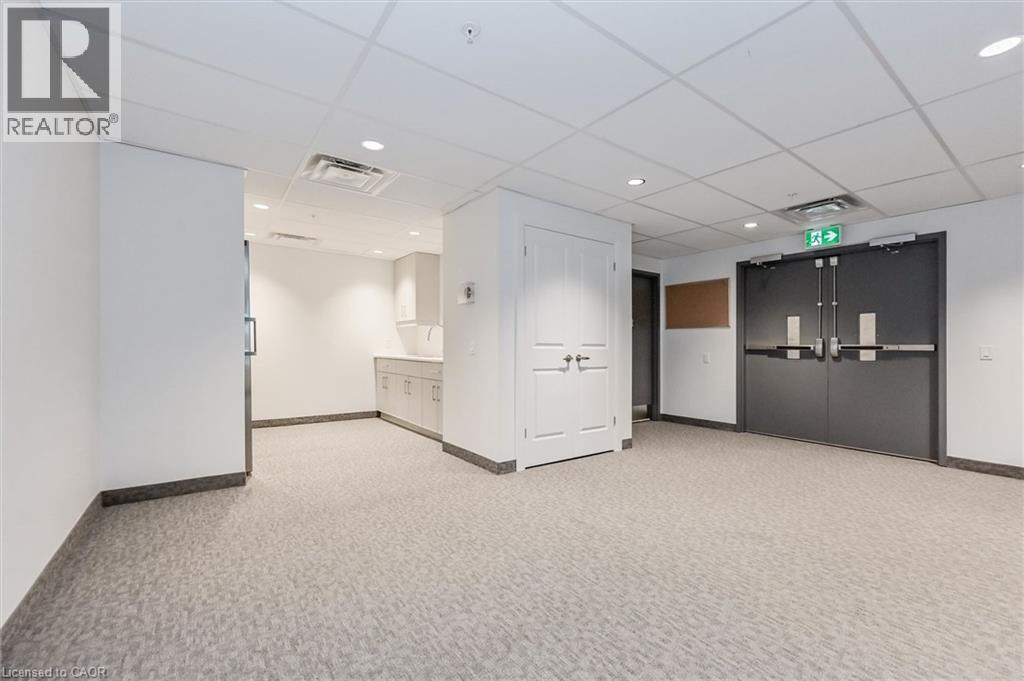 99B Farley Road Unit# 203, Fergus, ON - Indoor Photo Showing Other Room