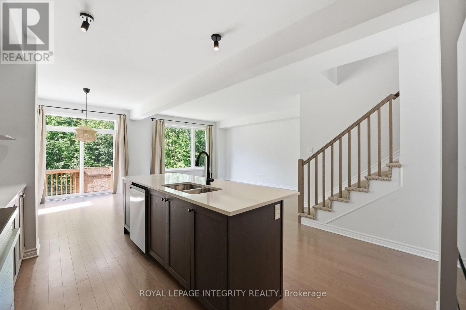 14 Academie Street, Russell, ON - Indoor Photo Showing Kitchen With Double Sink