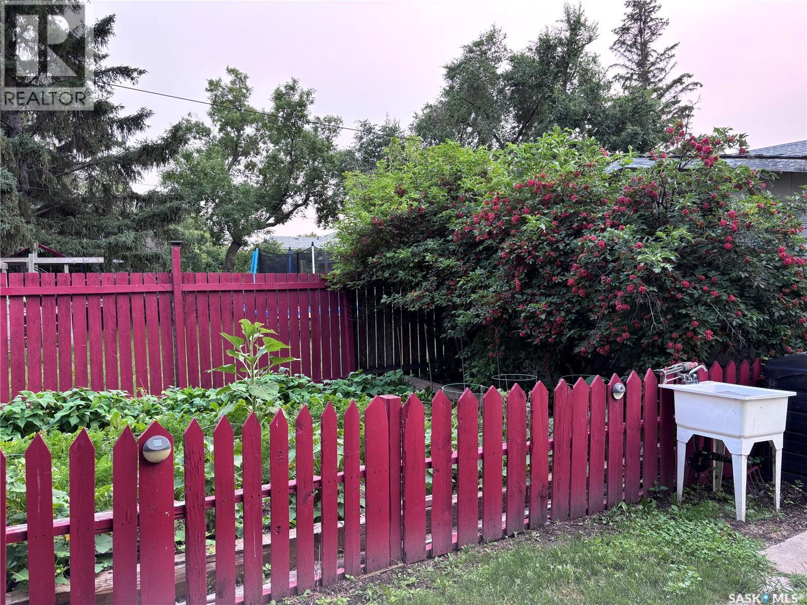 220 4Th Street, Dalmeny, SK - Outdoor
