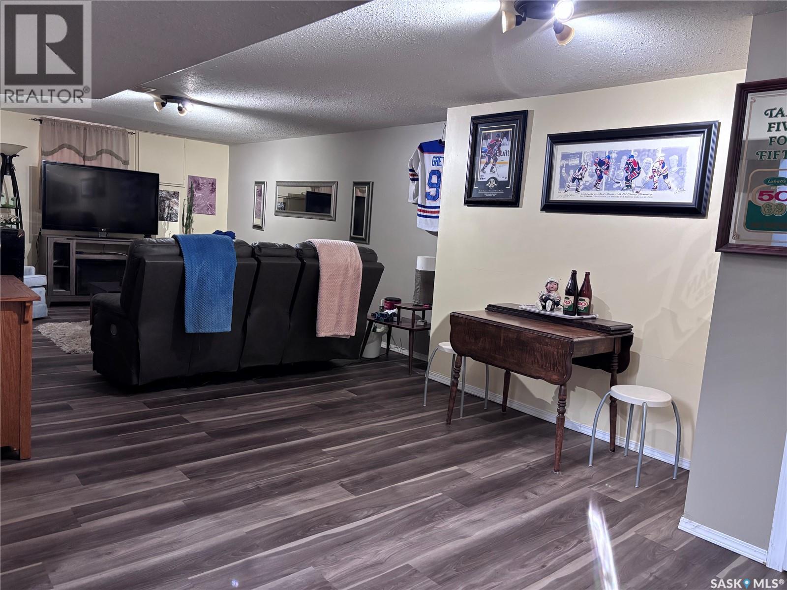 220 4Th Street, Dalmeny, SK - Indoor Photo Showing Other Room