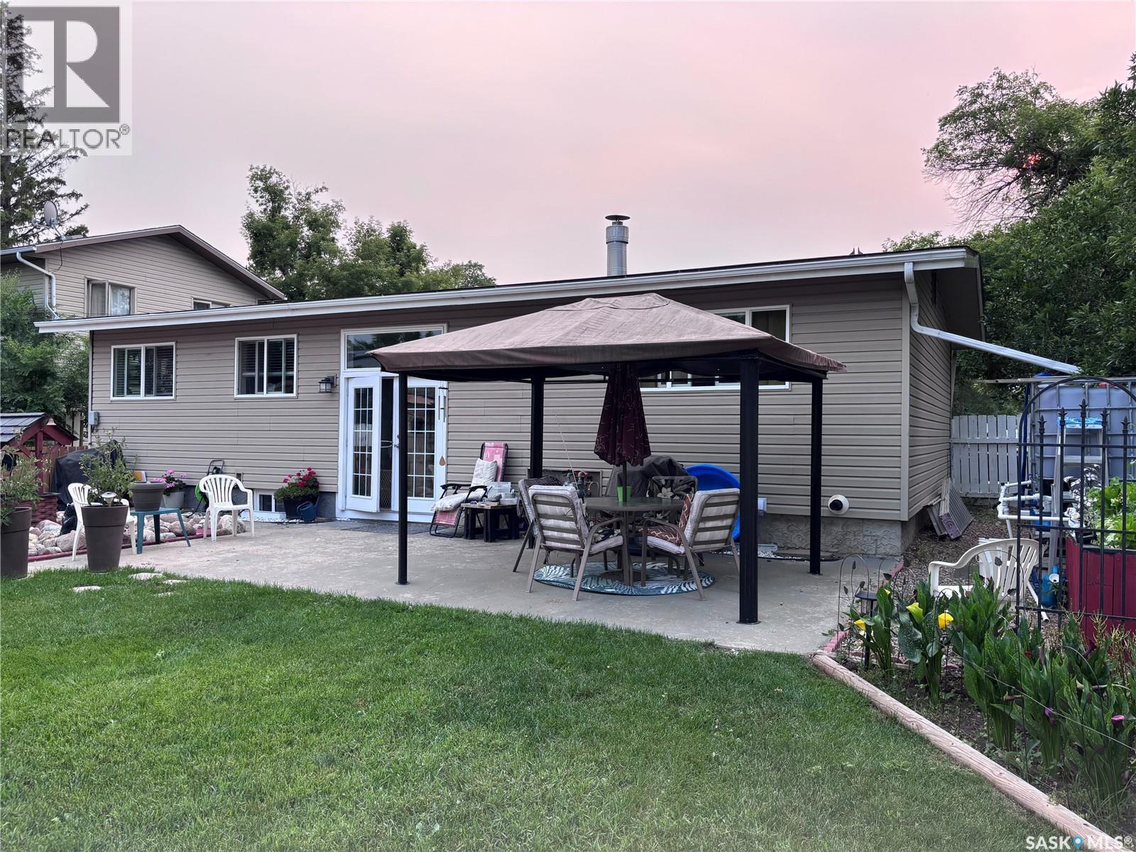 220 4Th Street, Dalmeny, SK - Outdoor With Deck Patio Veranda