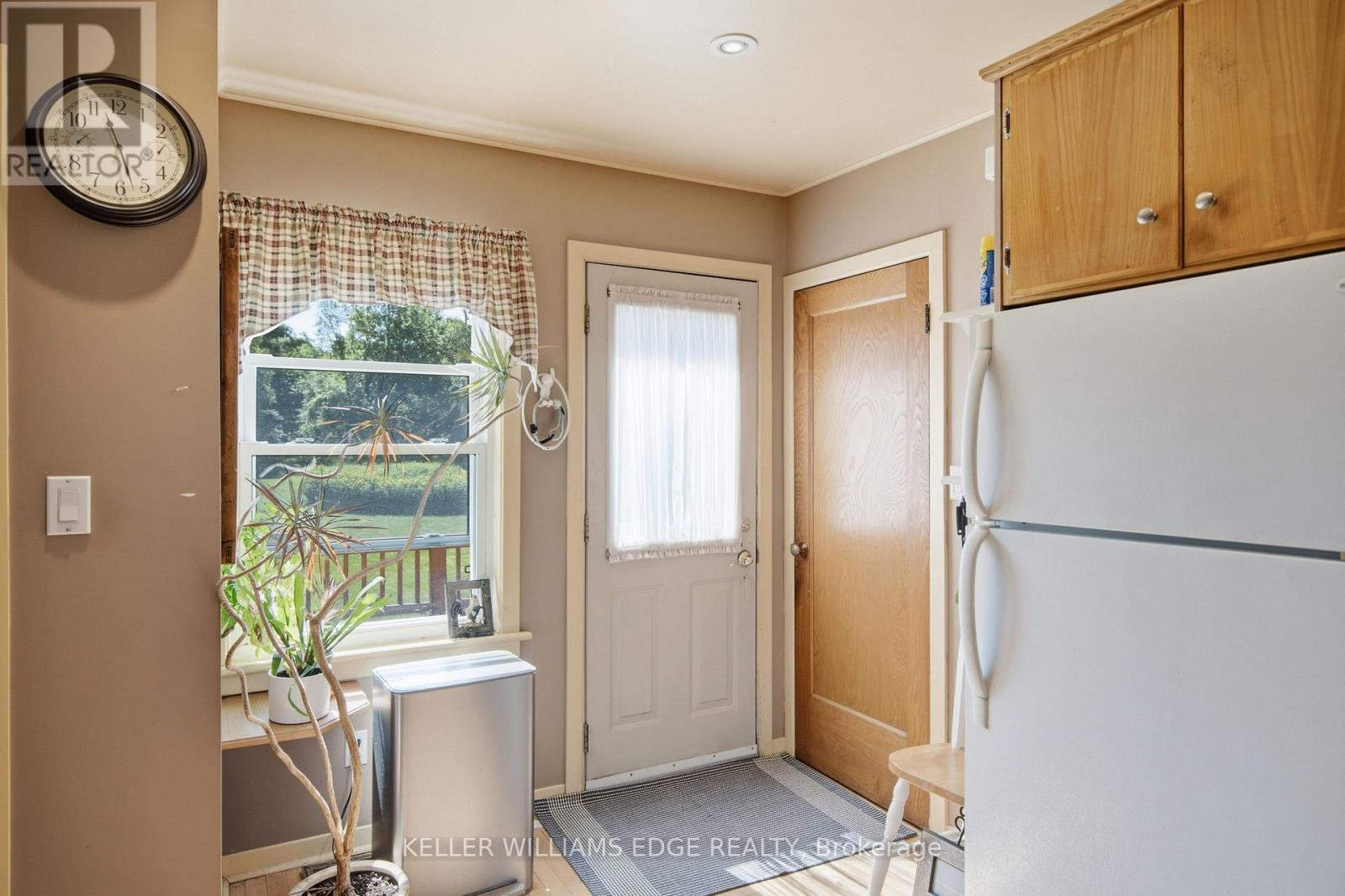 162 5Th Concession Road E, Hamilton, ON - Indoor Photo Showing Other Room