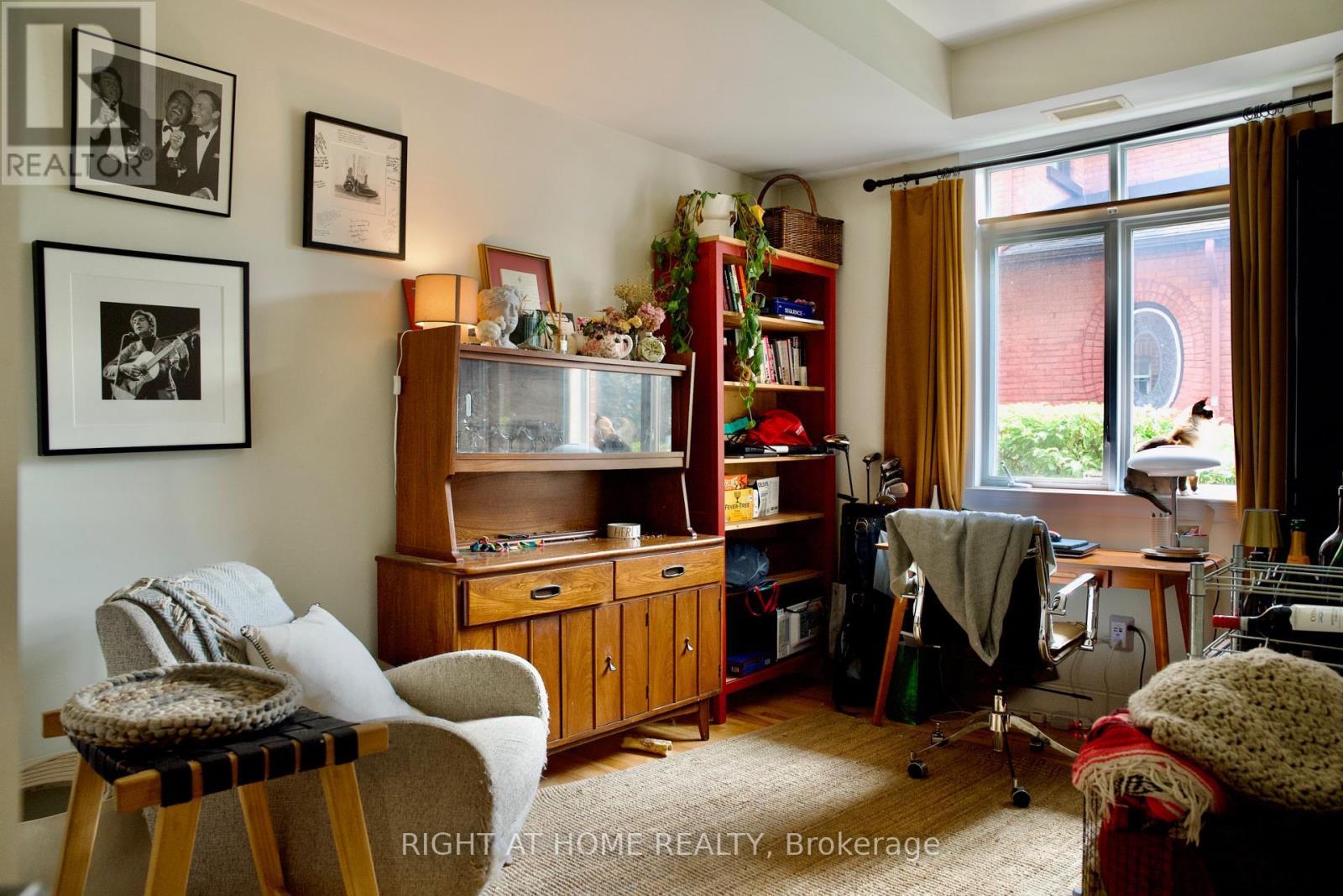 109 - 400 Mcleod Street, Ottawa, ON - Indoor