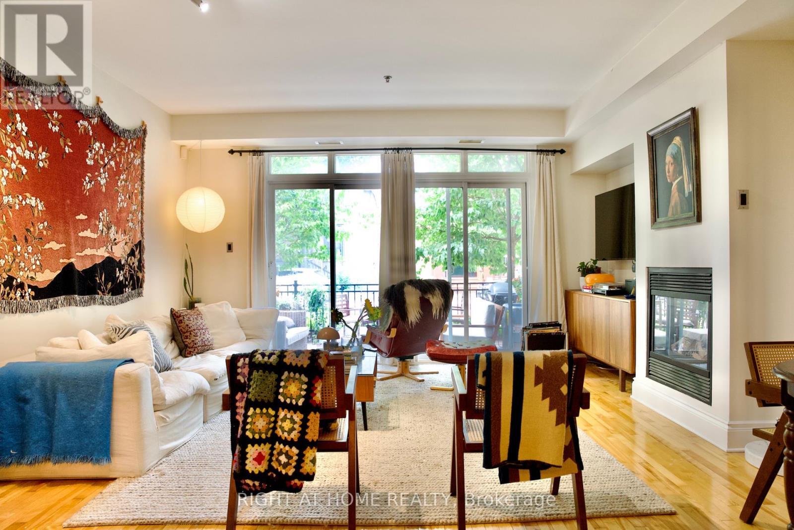 109 - 400 Mcleod Street, Ottawa, ON - Indoor