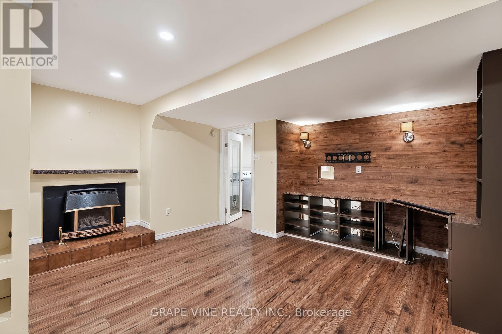 108 Fieldgate Drive, Ottawa, ON - Indoor With Fireplace