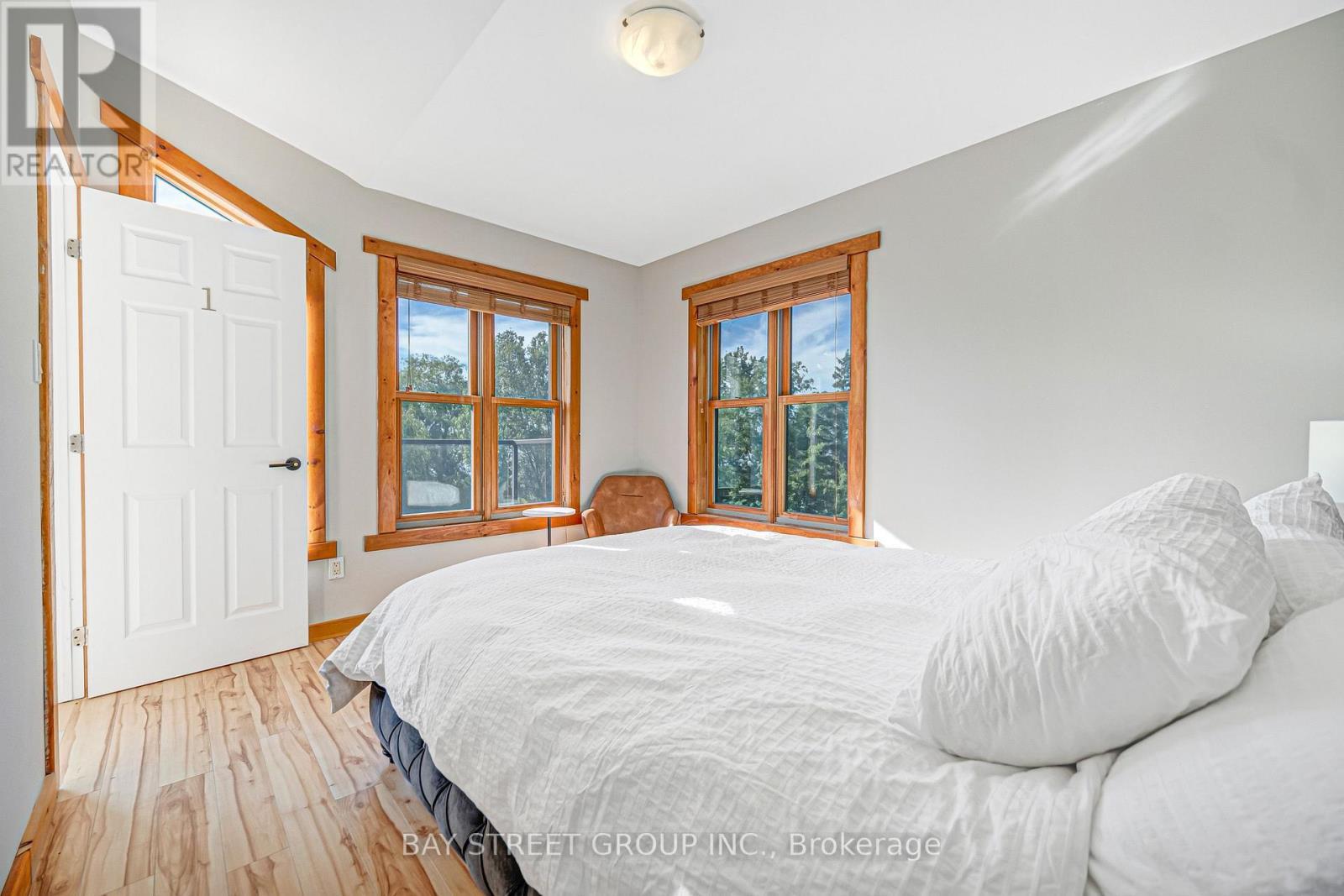 236 Summit Drive, Scugog, ON - Indoor Photo Showing Bedroom