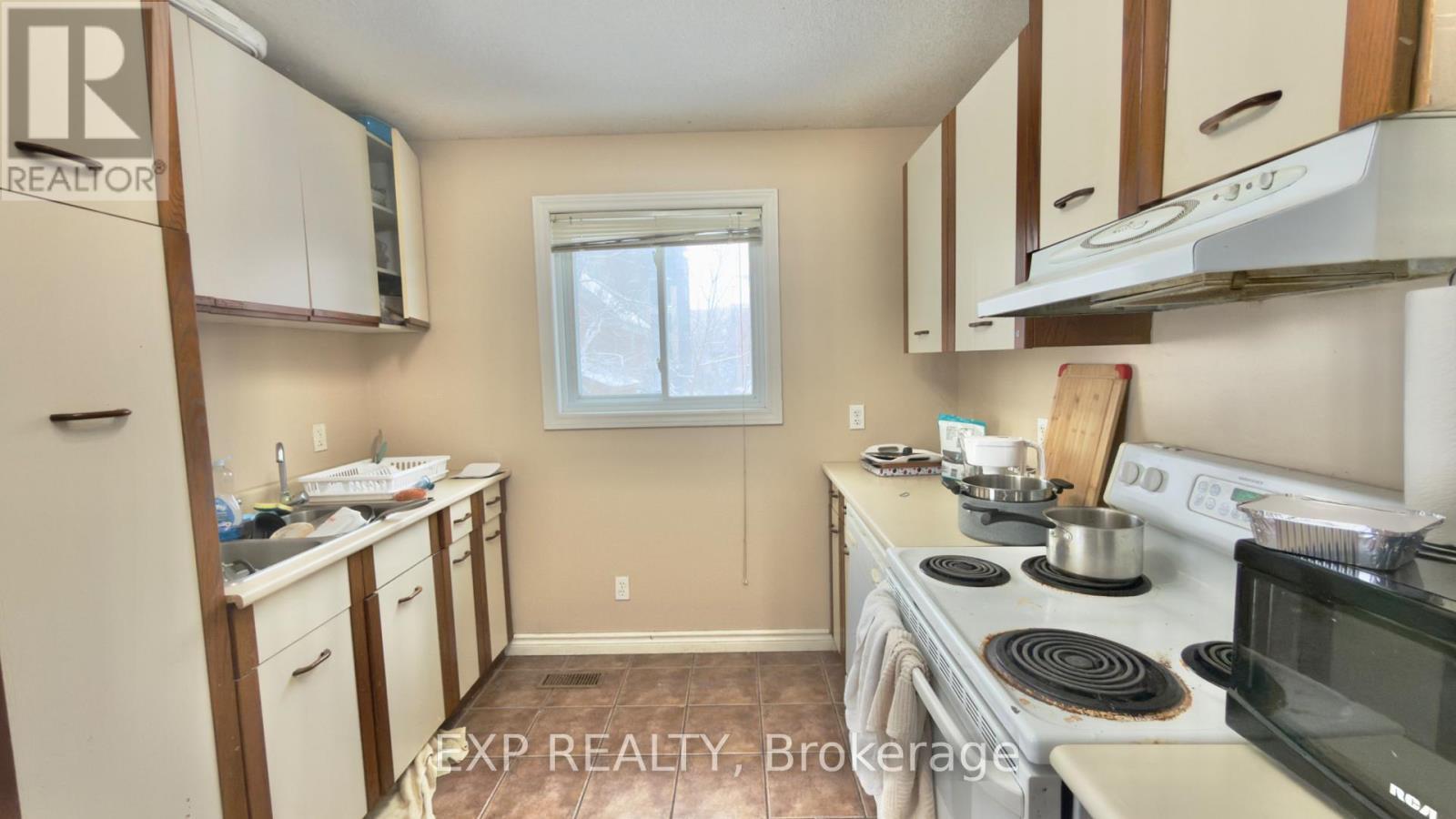 16 Marshall Street, Waterloo, ON