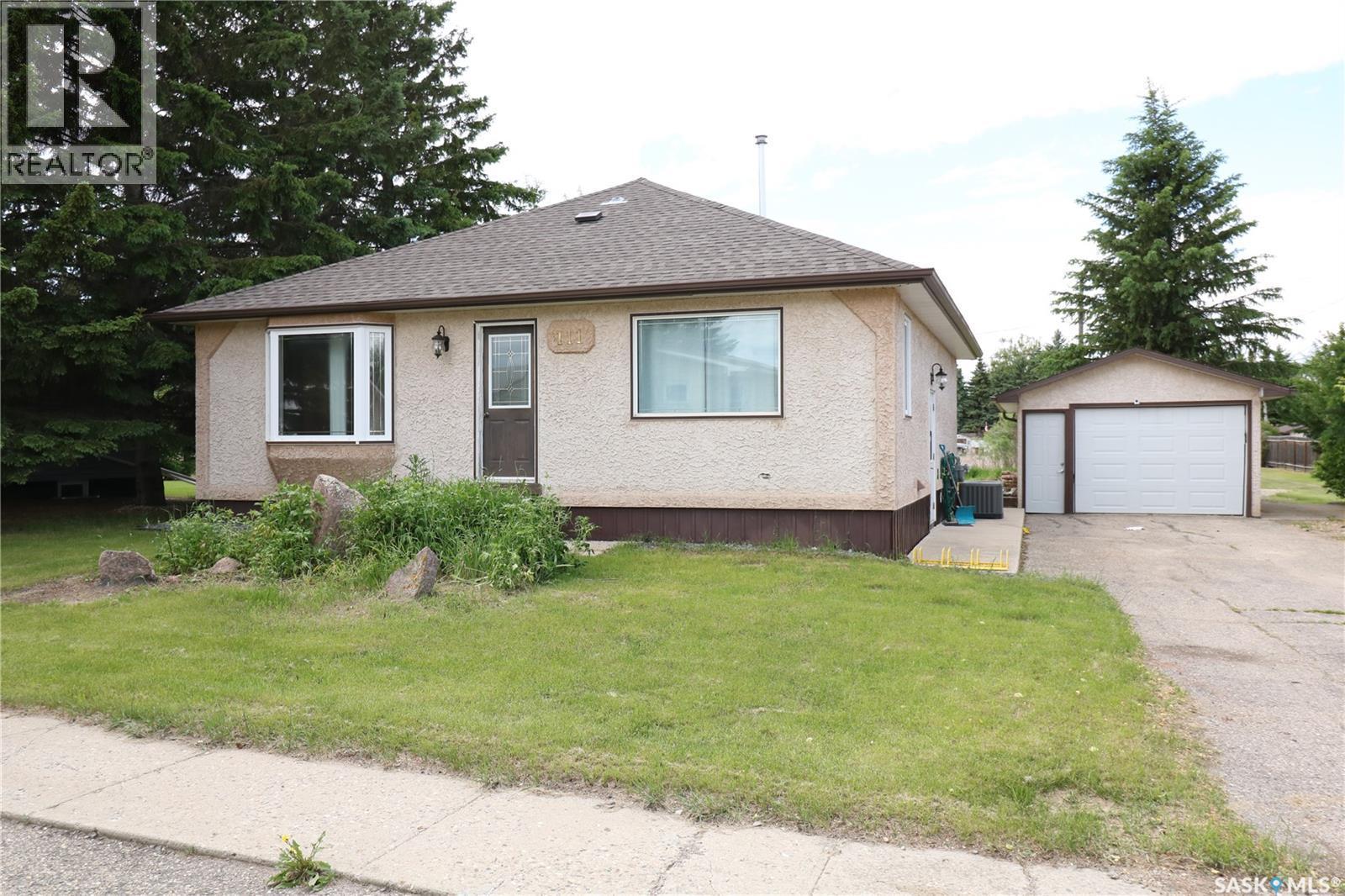 111 Henderson Street, Grayson, SK - Outdoor