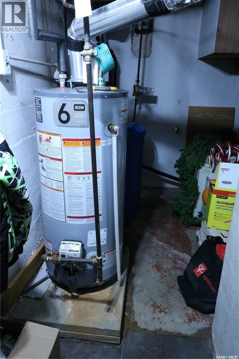 111 Henderson Street, Grayson, SK - Indoor Photo Showing Basement