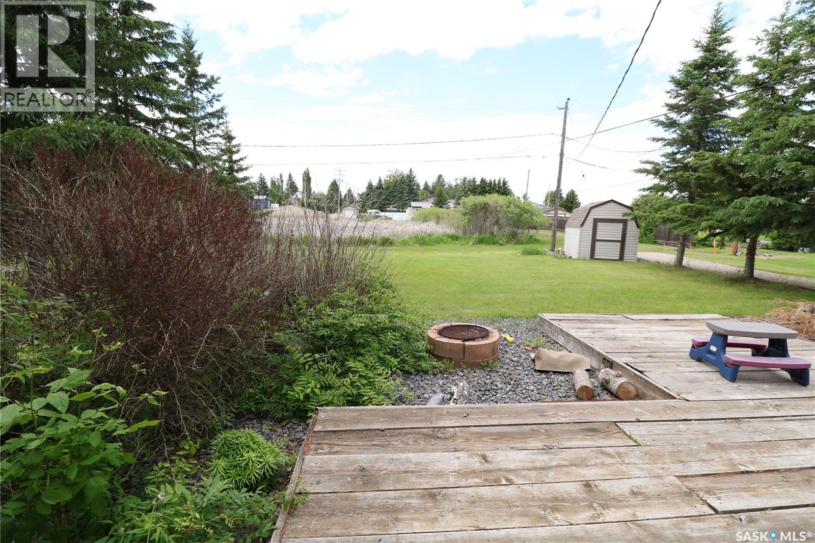111 Henderson Street, Grayson, SK - Outdoor