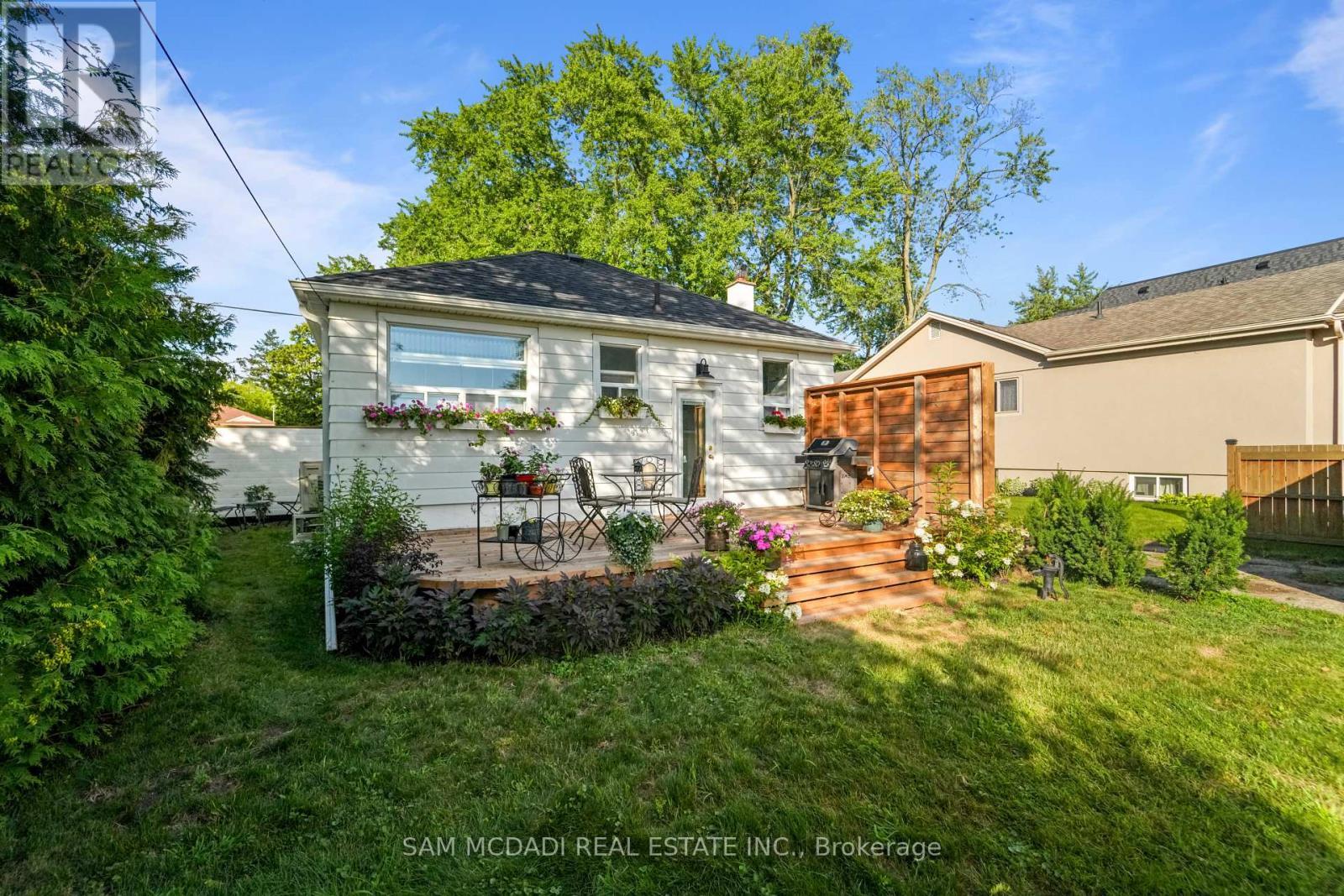 1088 Cherriebell Road, Mississauga, ON - Outdoor