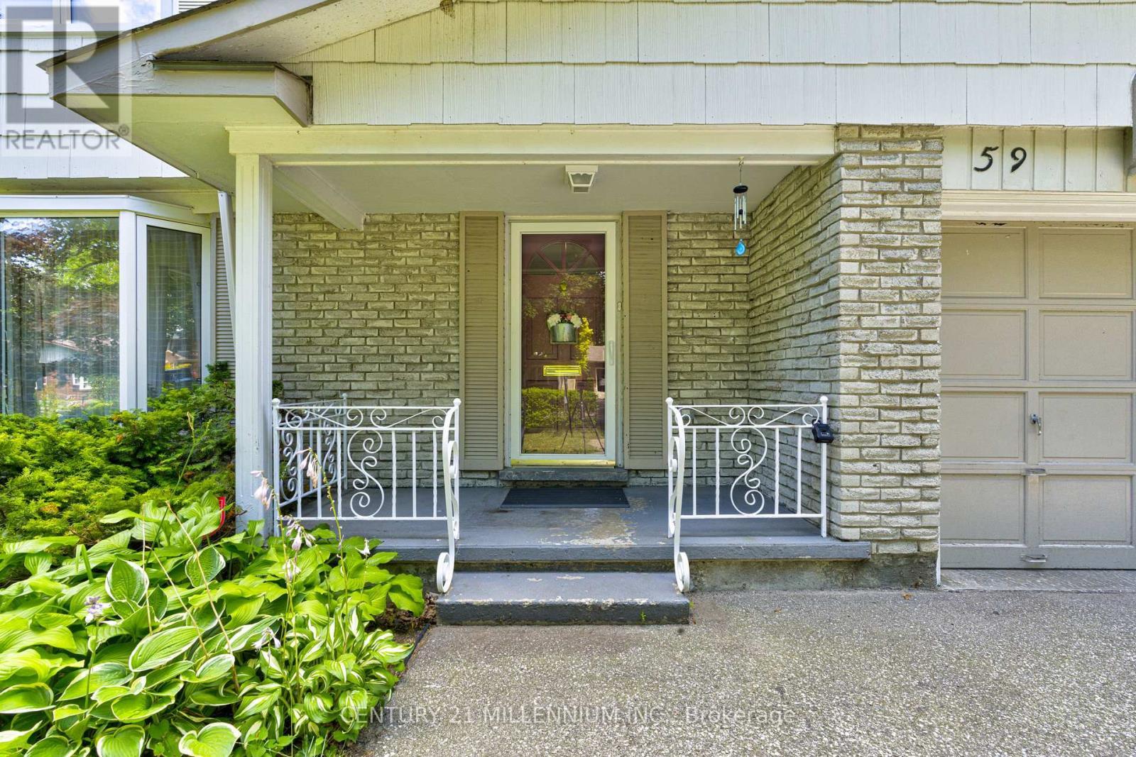 59 Lewis Crescent, Kitchener, ON - Outdoor