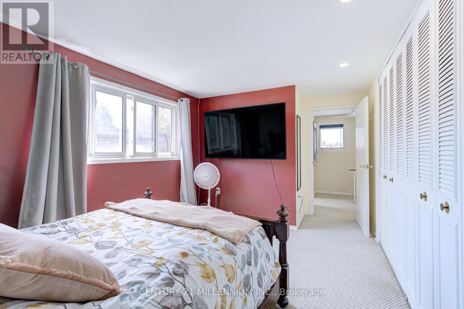 59 Lewis Crescent, Kitchener, ON - Indoor Photo Showing Bedroom