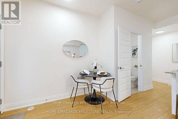 53 - 19 Eldora Avenue, Toronto, ON - Indoor